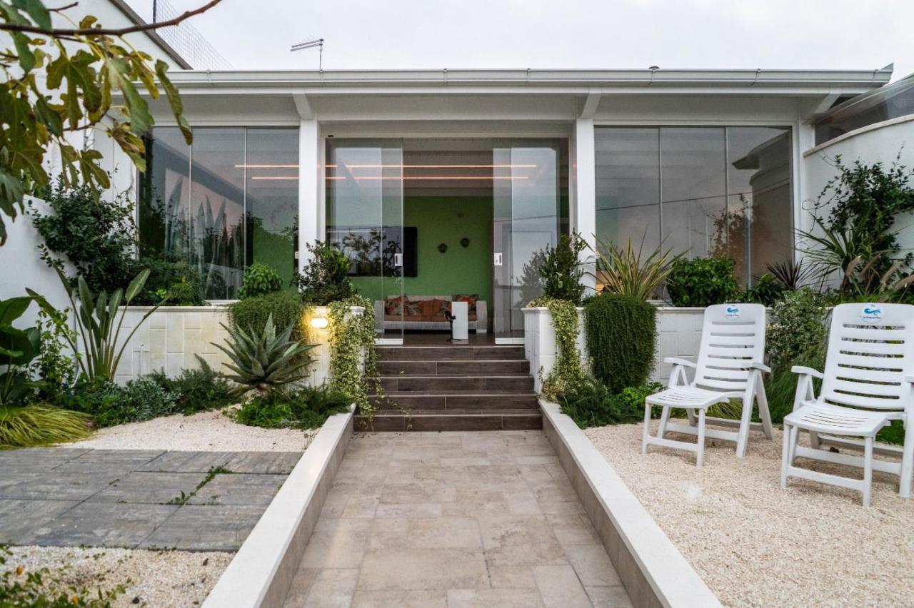 Resort Villa La Perla Sul Mare Leporano Eksteriør billede