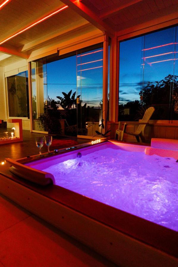 Resort Villa La Perla Sul Mare Leporano Eksteriør billede