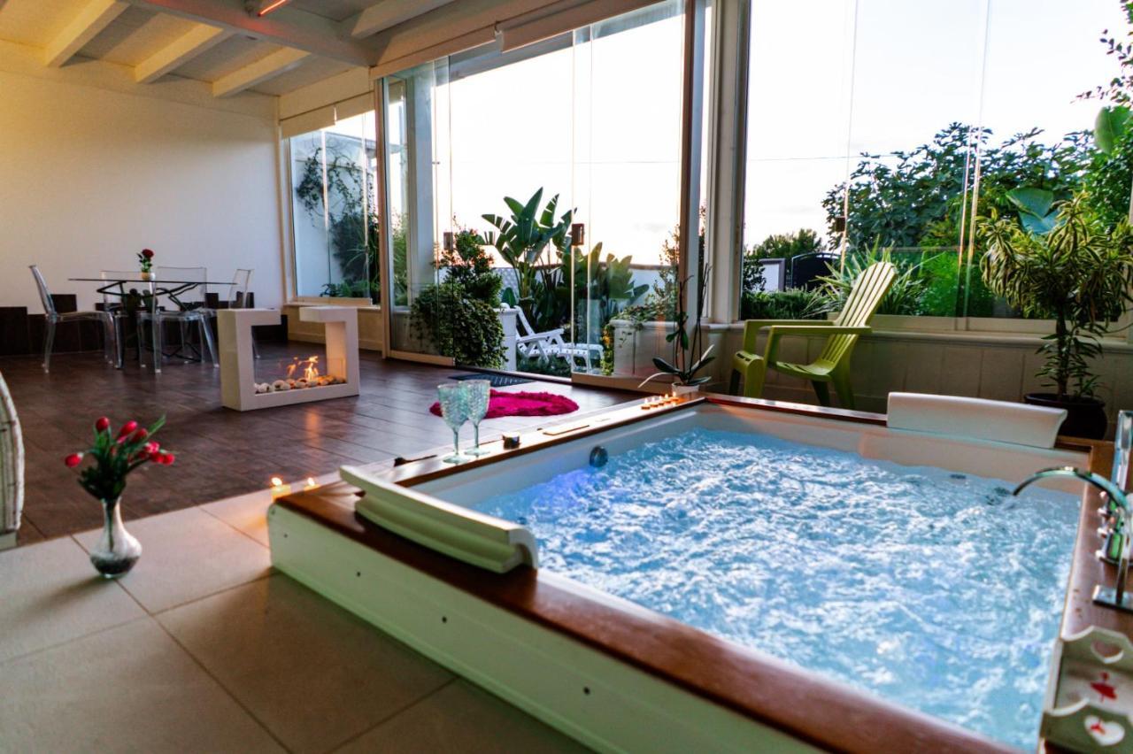 Resort Villa La Perla Sul Mare Leporano Eksteriør billede