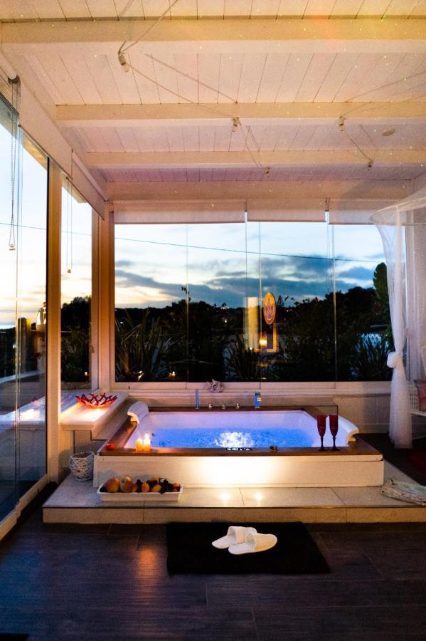 Resort Villa La Perla Sul Mare Leporano Eksteriør billede